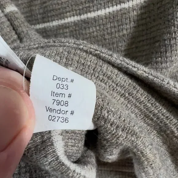 Eddie Bauer Crew Neck Sweater Men's 3XL Waffle Knit Pullover Brown Small Hole - Picture 13 of 15